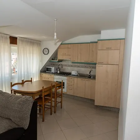 Apartamentos O Grove Apartment